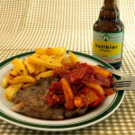 Zigeunersteak mit Letscho und Kartoffelstäbchen
