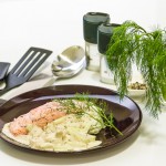 Lachs auf Dill-Risotto mit Kohlrabisauce